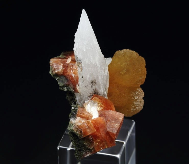 CALCITE, CHABAZITE, STILBITE