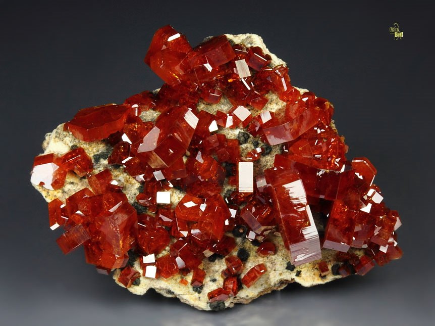 gemmy VANADINITE