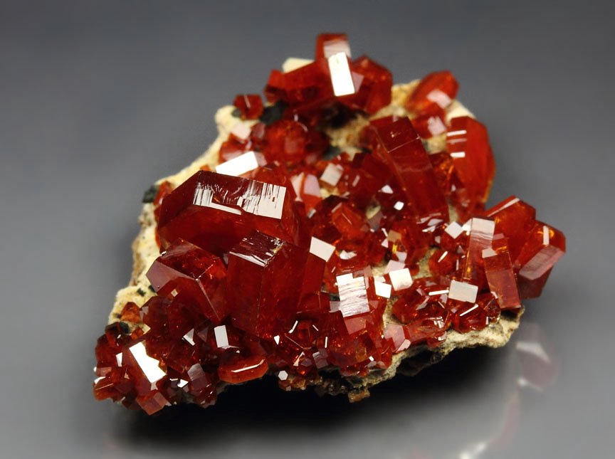 gemmy VANADINITE