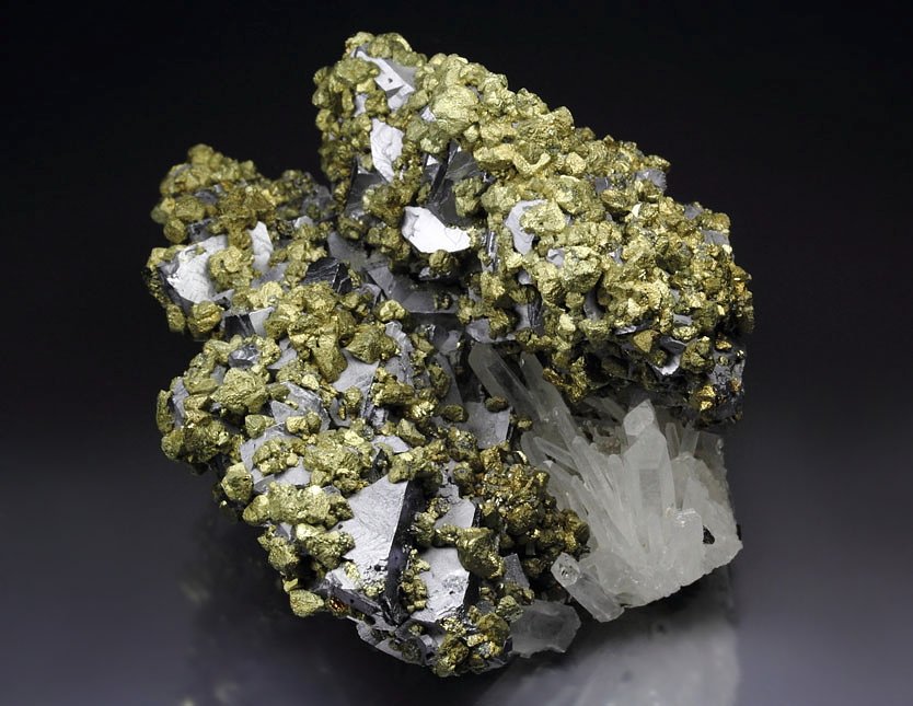 GALENA SPINEL LAW TWIN, CHALCOPYRITE, QUARTZ