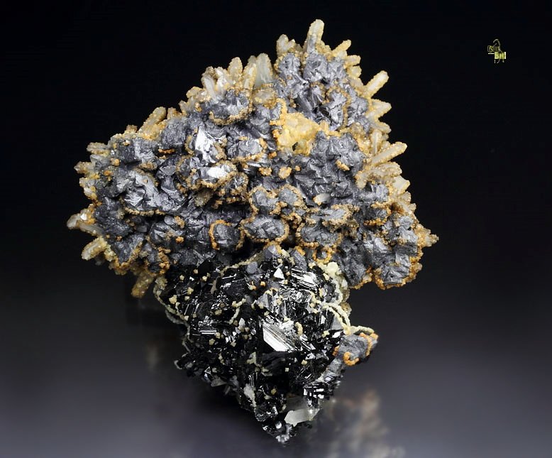 GALENA - SPINEL LAW TWIN, SPHALERITE, QUARTZ, CALCITE