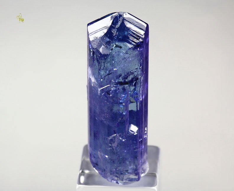 gem ZOISITE var. TANZANITE