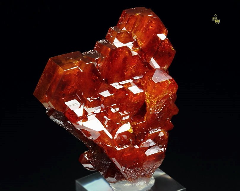 gemmy skeletal VANADINITE