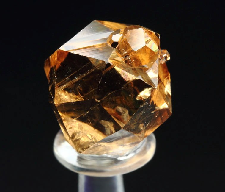 gem GARNET var. GROSSULAR