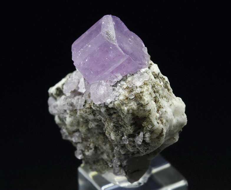 gem FLUORAPATITE