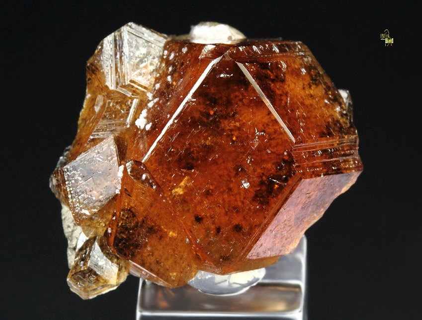 gem GARNET var. GROSSULAR