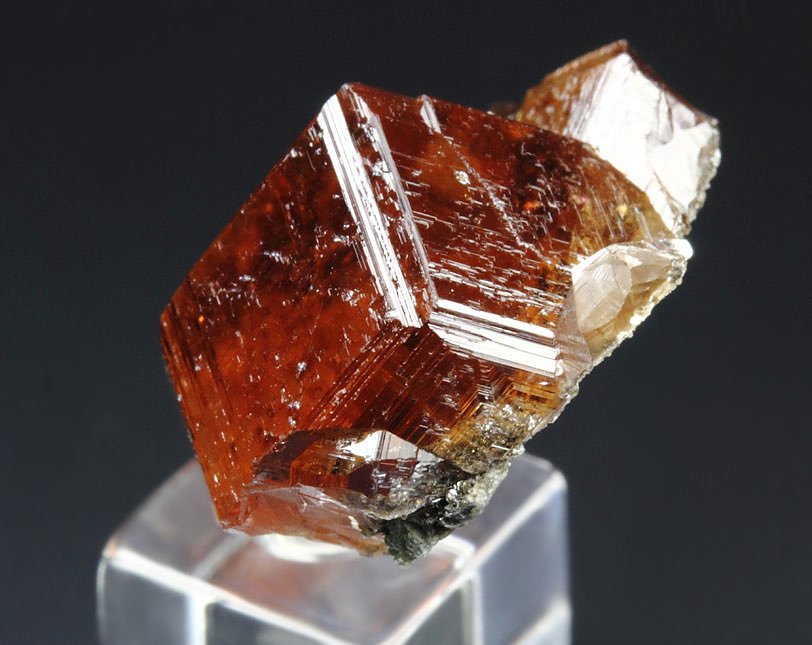 gem GARNET var. GROSSULAR