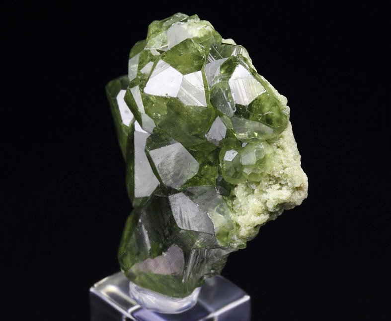 gem GARNET var. ANDRADITE var. DEMANTOID