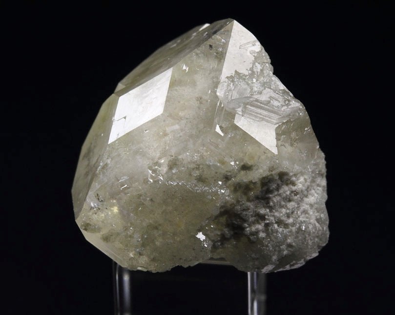 colorless gem GARNET var. GROSSULAR