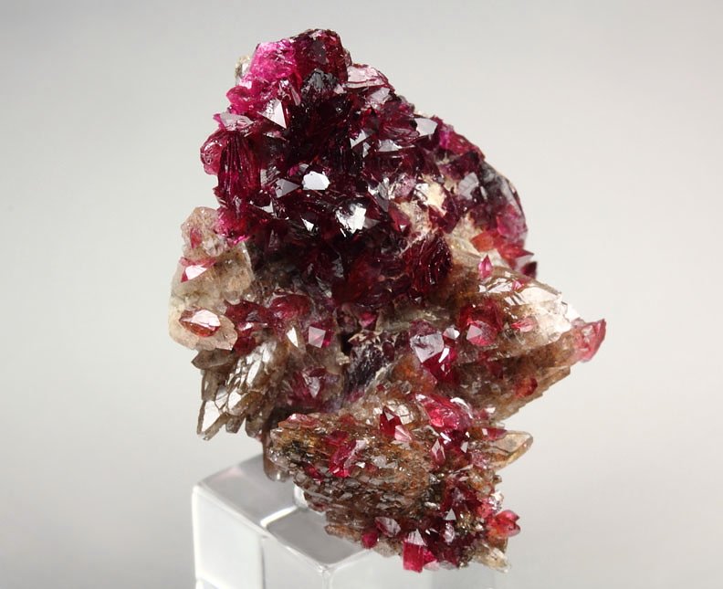 gem ROSELITE, CALCITE