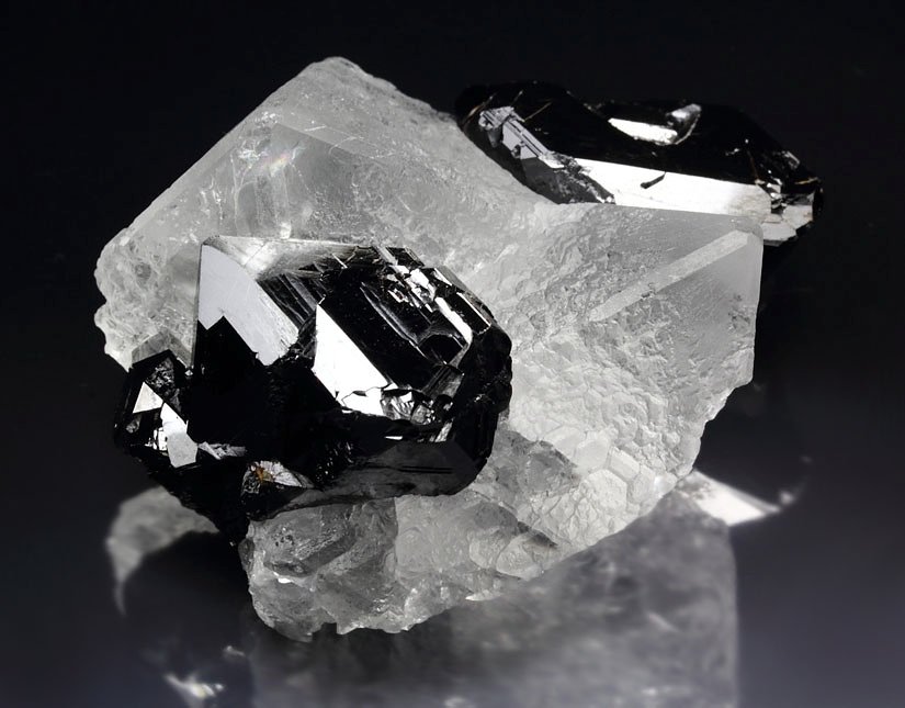 FLUORITE, twinned SPHALERITE