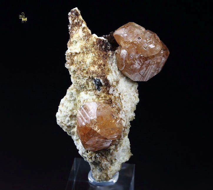 gem GARNET var. GROSSULAR