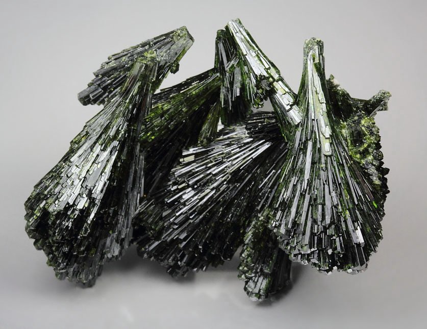 EPIDOTE