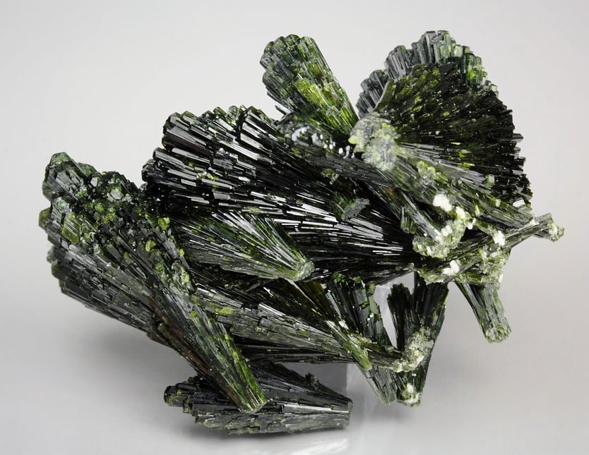 EPIDOTE