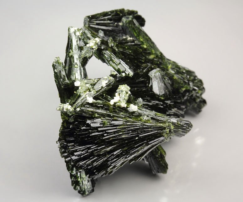 EPIDOTE