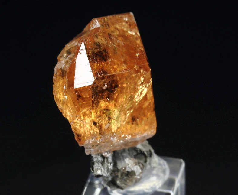 gem GARNET var. GROSSULAR