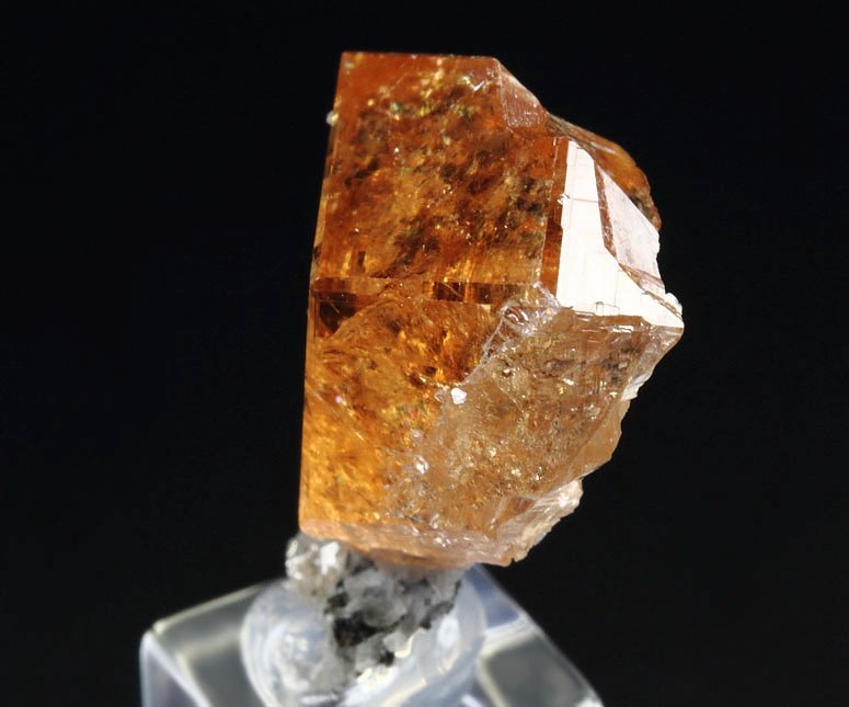 gem GARNET var. GROSSULAR