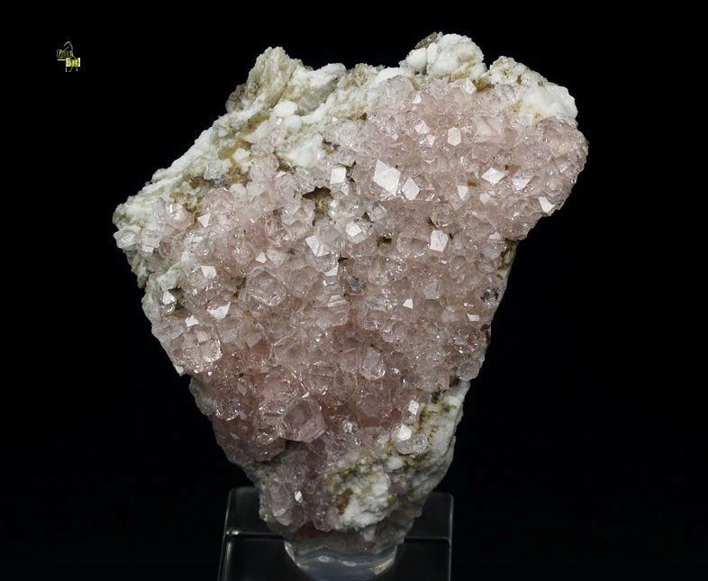 gem PINK GARNET var. GROSSULAR