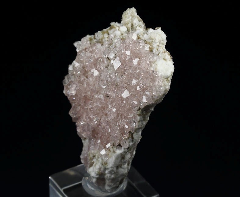 gem PINK GARNET var. GROSSULAR