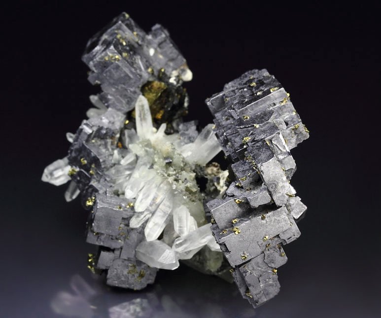 skeletal GALENA, CHALCOPYRITE, QUARTZ