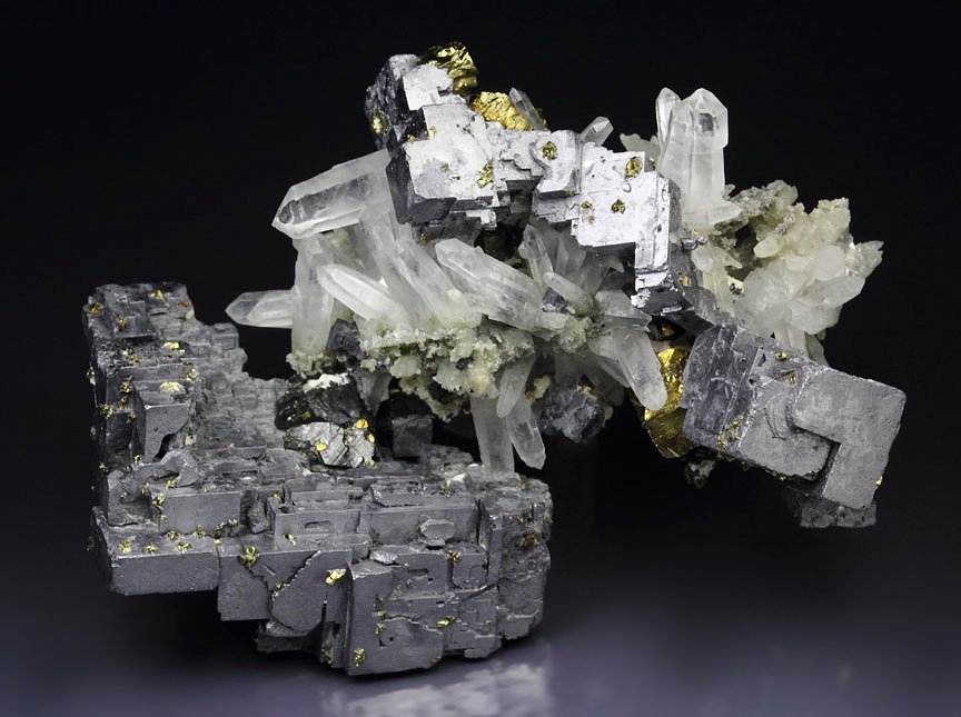 skeletal GALENA, CHALCOPYRITE, QUARTZ