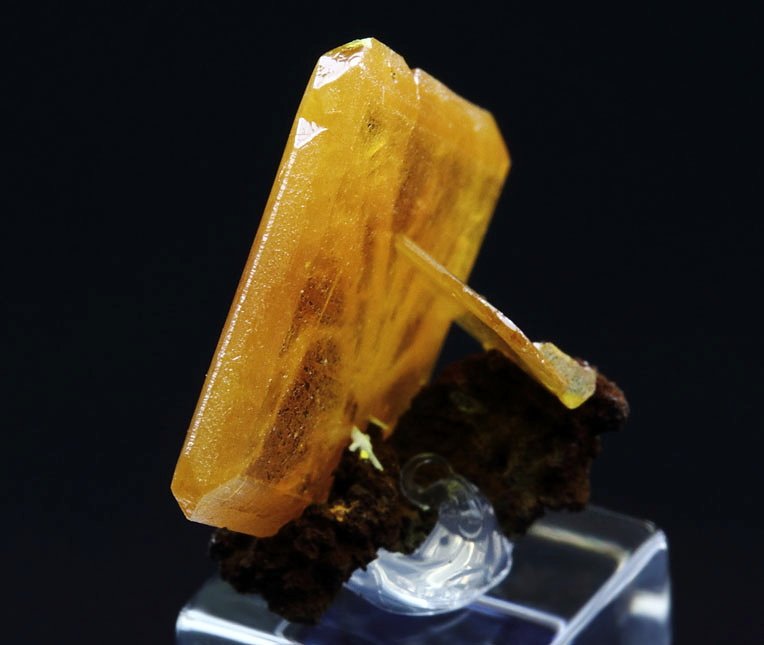 new find - WULFENITE