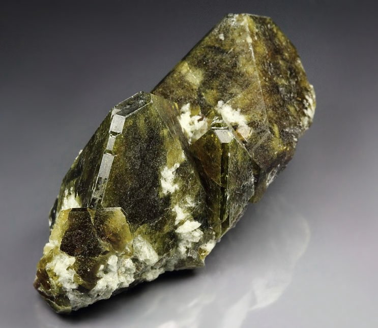 gemmy VESUVIANITE