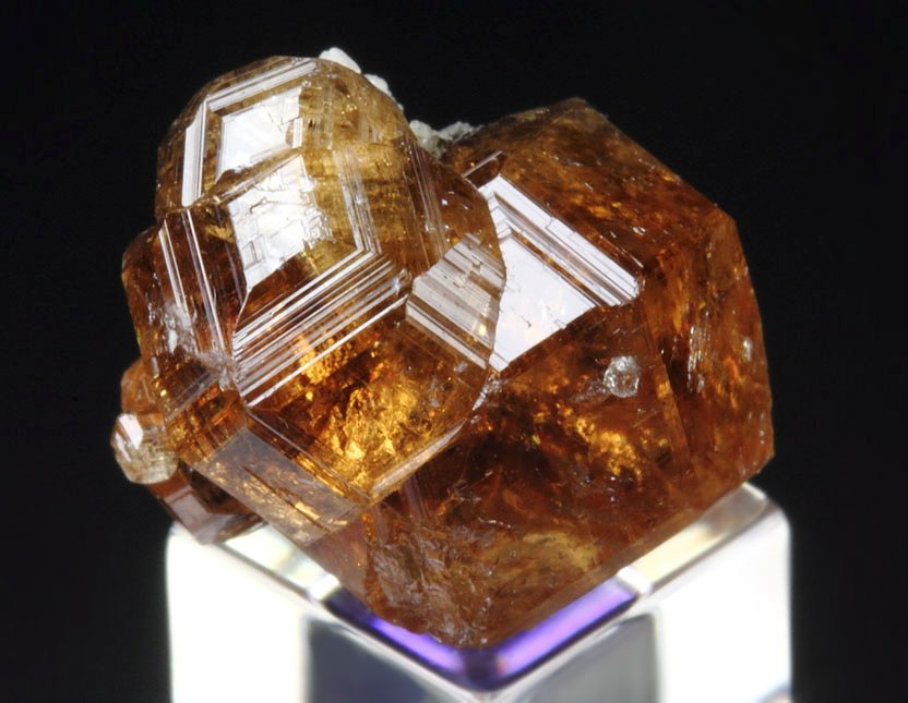 gem GARNET var. GROSSULAR