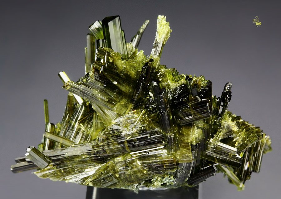 gemmy EPIDOTE