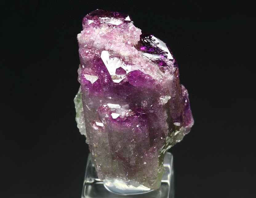 gem VESUVIANITE var. MANGANOAN