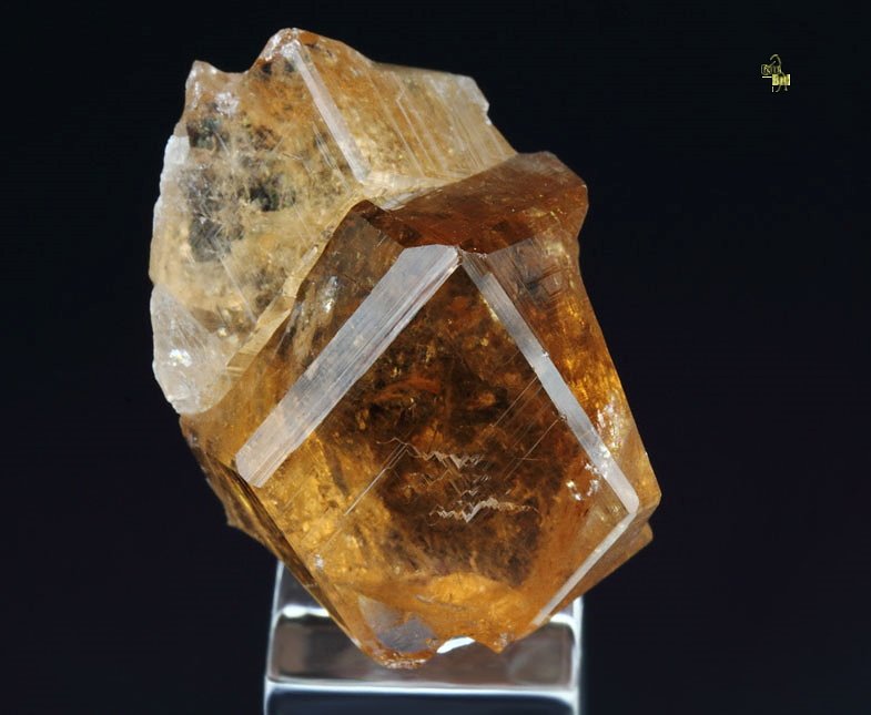 gem GARNET var. GROSSULAR