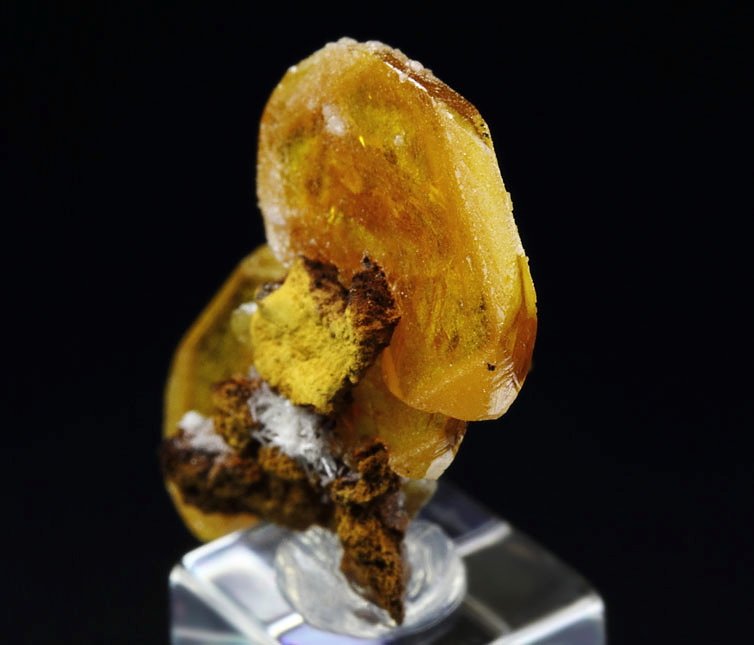 new find - WULFENITE