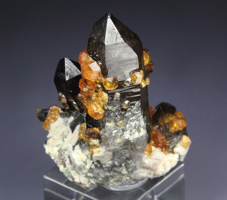 gem GARNET var. SPESSARTINE, QUARTZ var. SMOKY