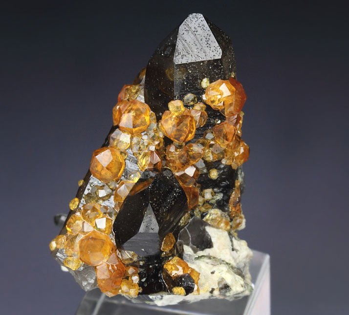 gem GARNET var. SPESSARTINE, QUARTZ var. SMOKY