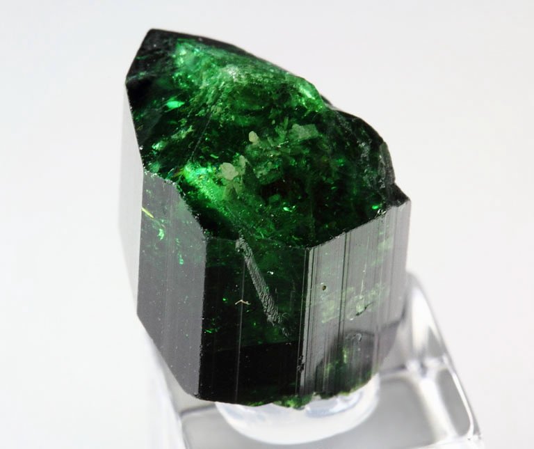 gem TOURMALINE var. CHROME TOURMALINE