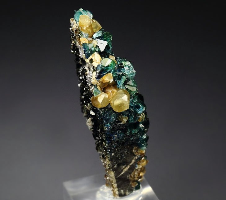 new find - gem LAZULITE, gem KULANITE, SIDERITE 