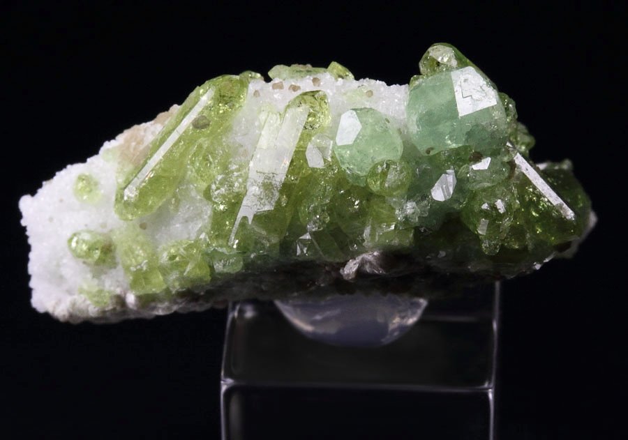 gem VESUVIANITE, gem GARNET var. GROSSULAR