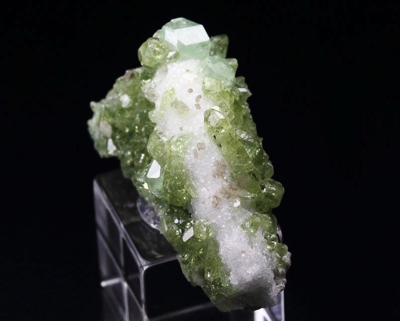 gem VESUVIANITE, gem GARNET var. GROSSULAR