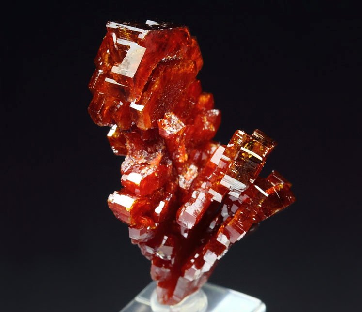 gemmy VANADINITE