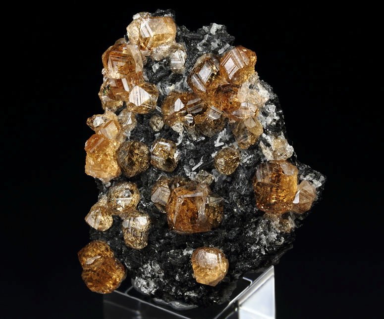 gem GARNET var. GROSSULAR, CLINOCHLORE, DIOPSIDE