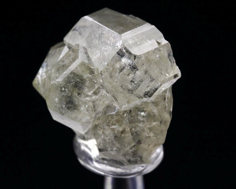 colorless gem GARNET var. GROSSULAR