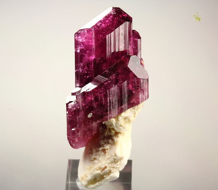 gem TOURMALINE var. ELBAITE bi-terminated