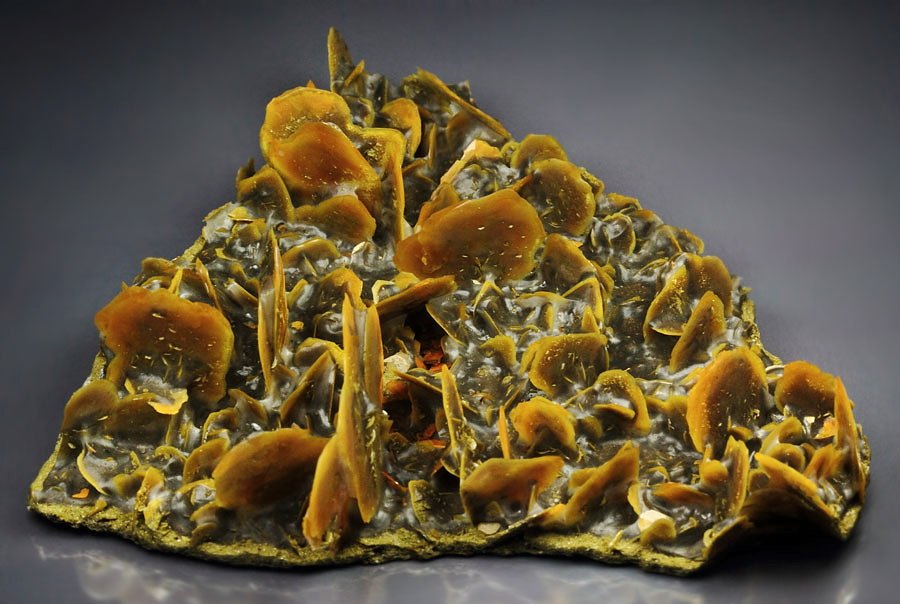 WULFENITE