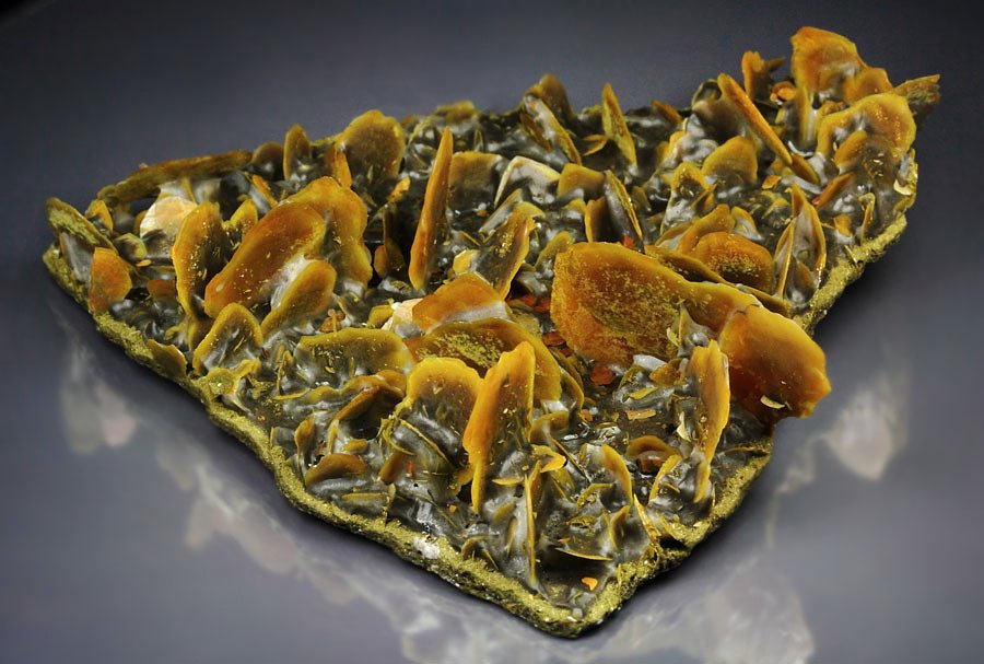 WULFENITE