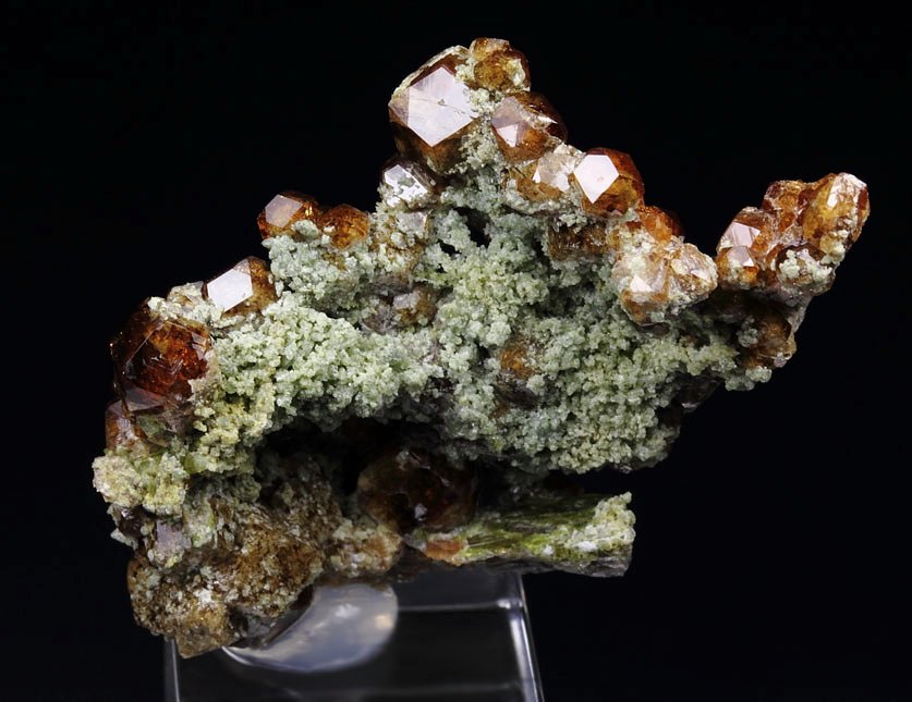 gem GARNET var. GROSSULAR, DIOPSIDE