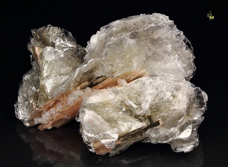 POLYLITHIONITE, SERANDITE, ALBITE