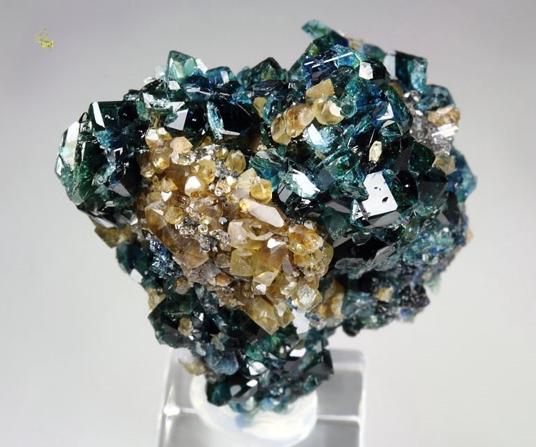 new find - gem LAZULITE, SIDERITE 