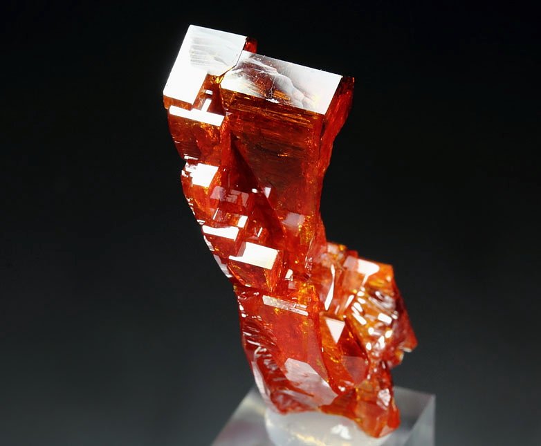 gemmy VANADINITE