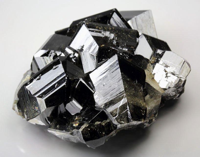 gem CASSITERITE twinned