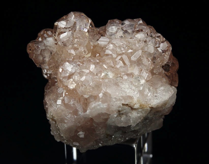 gem pinkish GARNET var. GROSSULAR